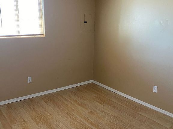 3rd image of 1104 N Missouri Ave APT 277