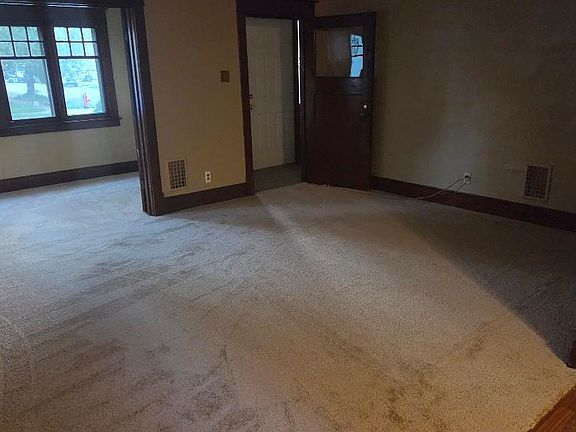 3rd image of 356 Cumberland Ave
