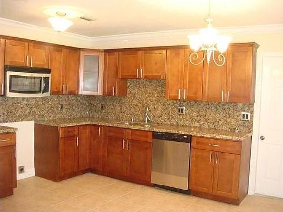 5th image of 8250 SW 4th Pl