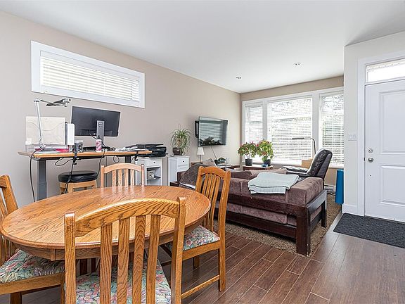 5th image of 2328 Oakville Ave
