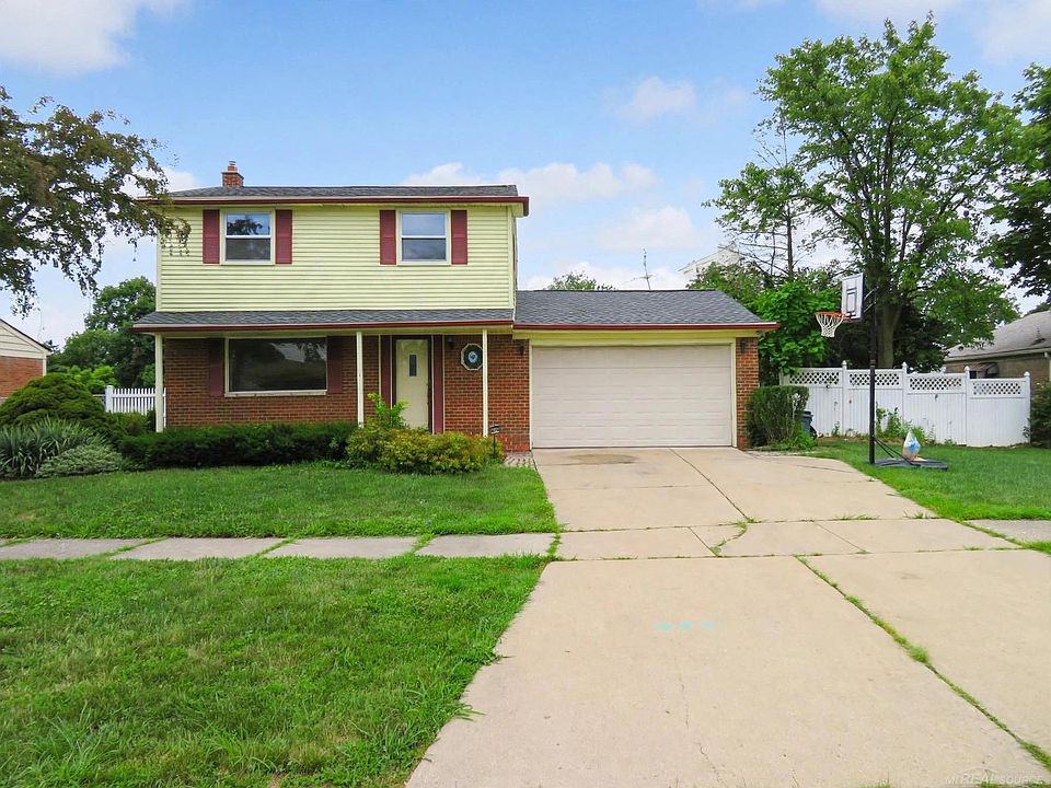 1st image of 36714 Kimberly St