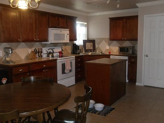 3rd image of 2102 Walker Place Blvd