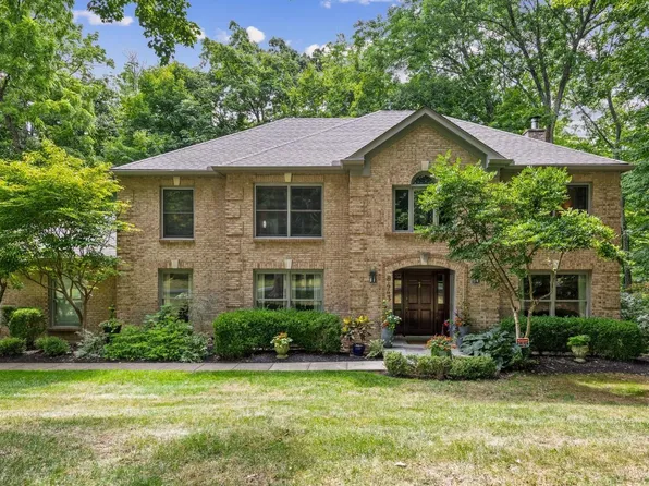 8443 Greenleaf Dr, Cincinnati, OH 45255