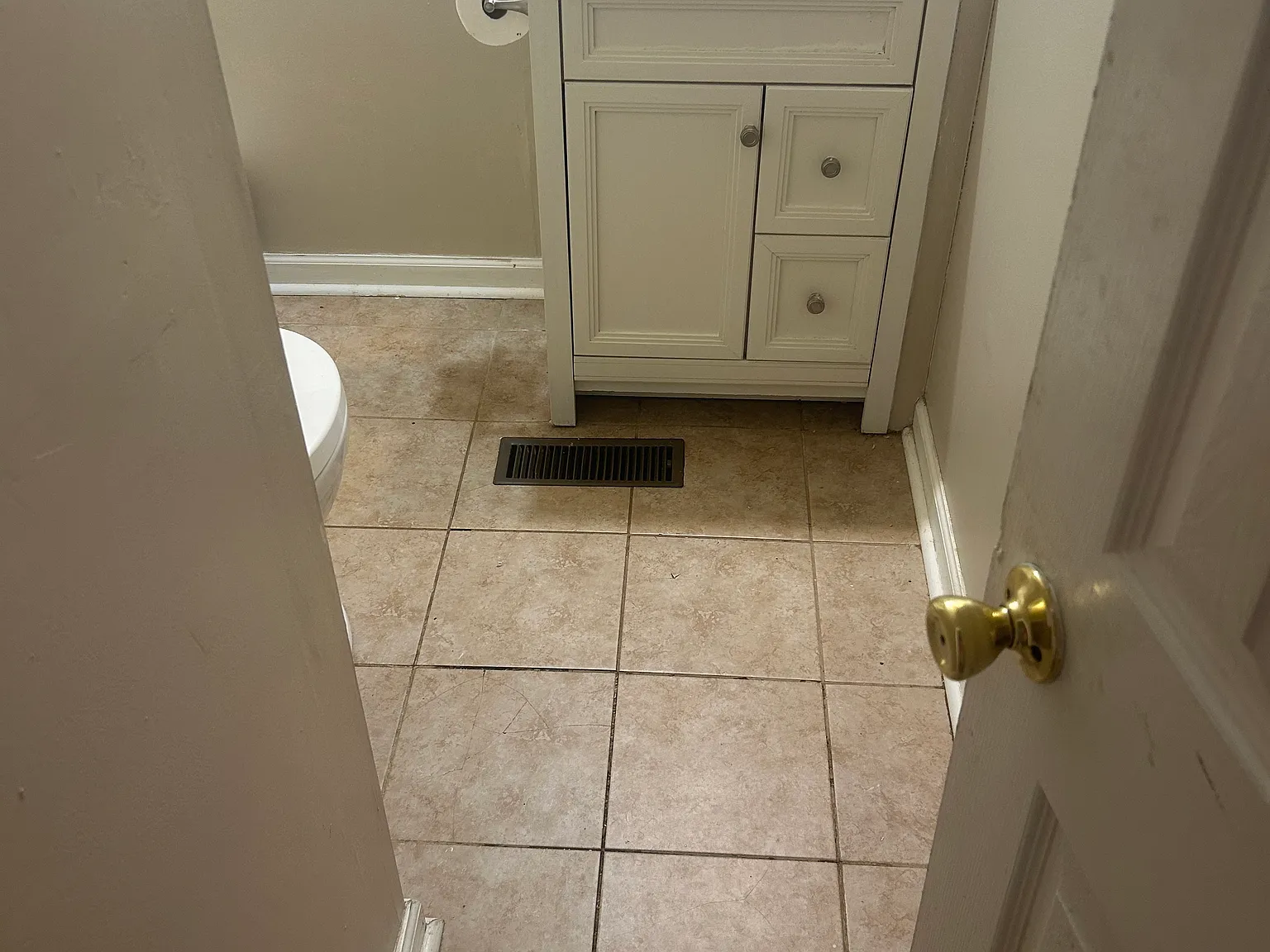 3 bed, 1056 sqft, $1,800 — Photo 4