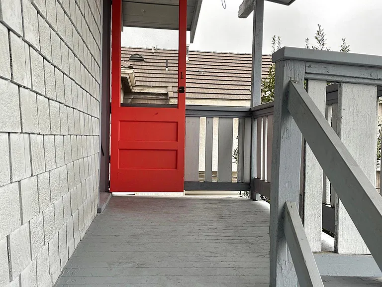 64 N Bonnie Ave #2 — Photo 4
