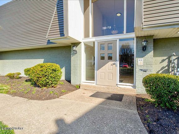 2nd image of 706 La Fontenay Ct