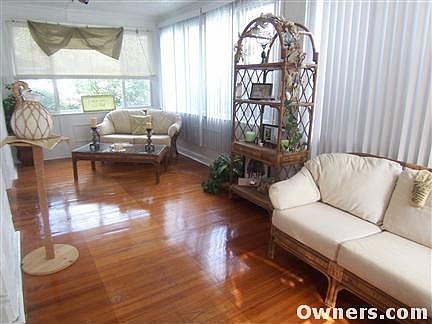 Sun Room - lots of light