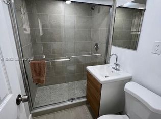 241 S Royal Poinciana Blvd APT 117, Miami Springs, FL 33166