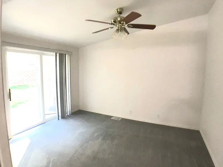 288 Aspen Grv — Photo 22
