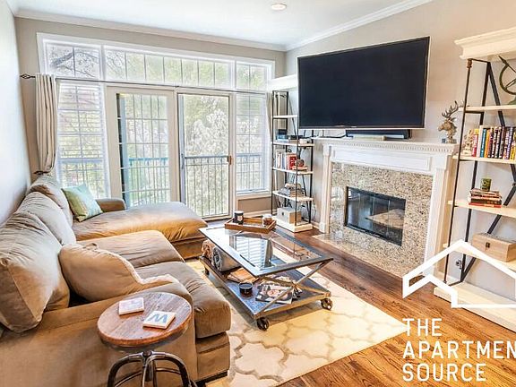 2nd image of 1627 W Warren Ave #8s86d5d2t