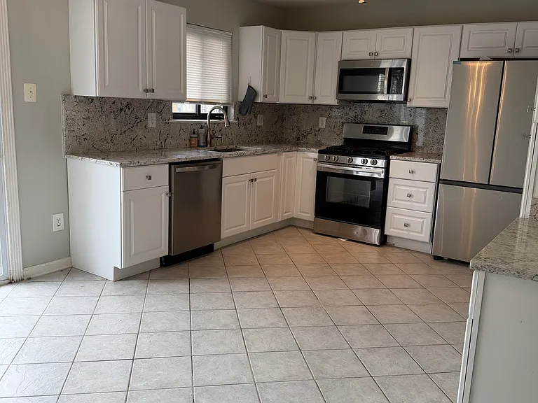 8409 Del Norte Ct — Photo 15