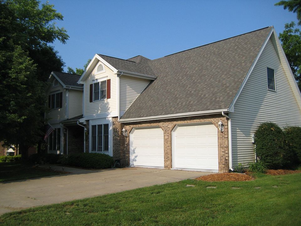 1st image of 2208 Oakwood Pl