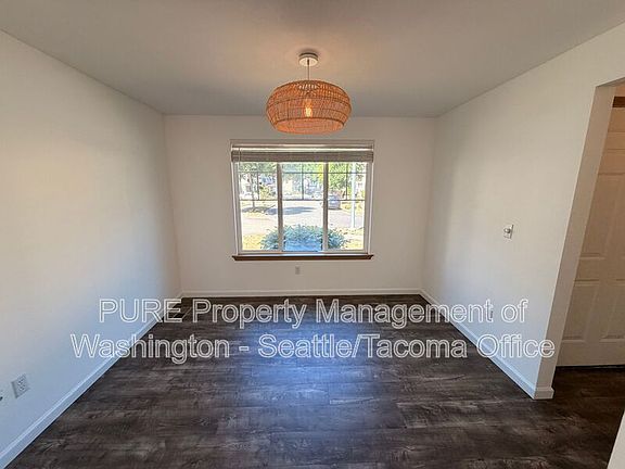 3rd image of 804 28th Ave SE