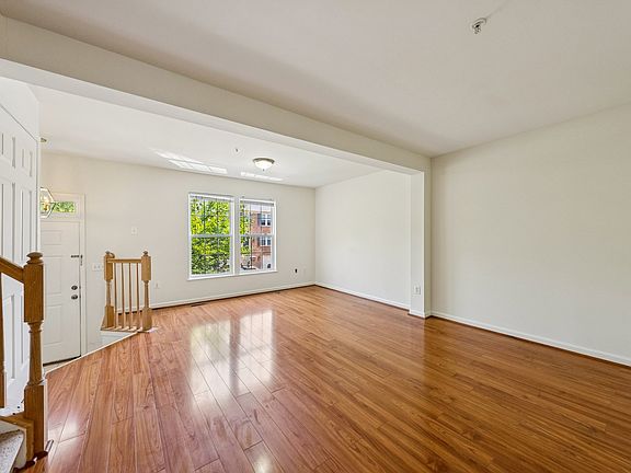 5th image of 13528 Hayworth Dr