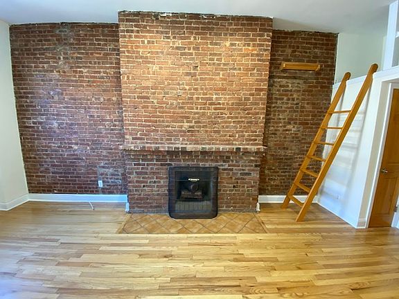 4th image of 36 W 75th St #4F