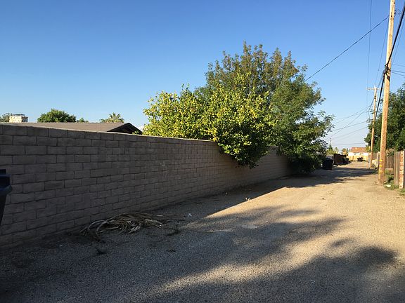 Block wall on both lots.