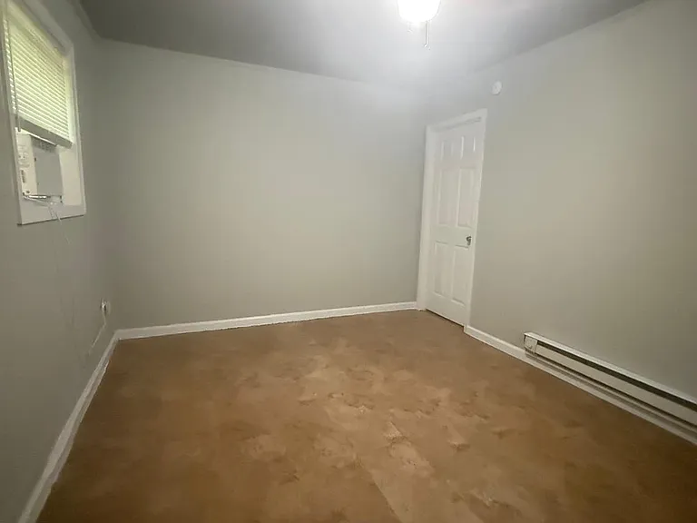 106 Porter St SW #A — Photo 5