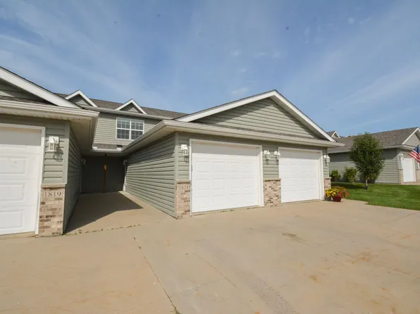 1821 Daniel Ln, Stewartville, MN 55976