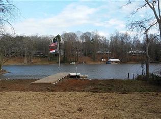 210 Canal Dr, Statesville, NC 28677