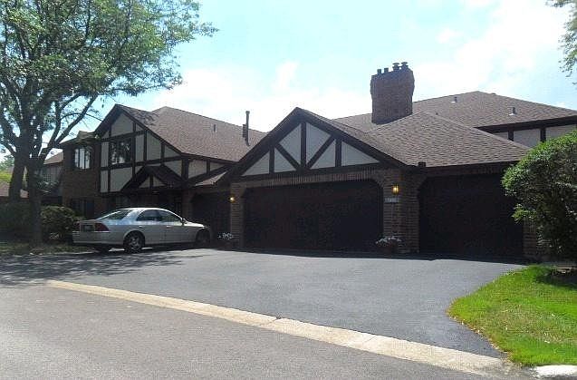 2nd image of 7933 Golf Dr #2B