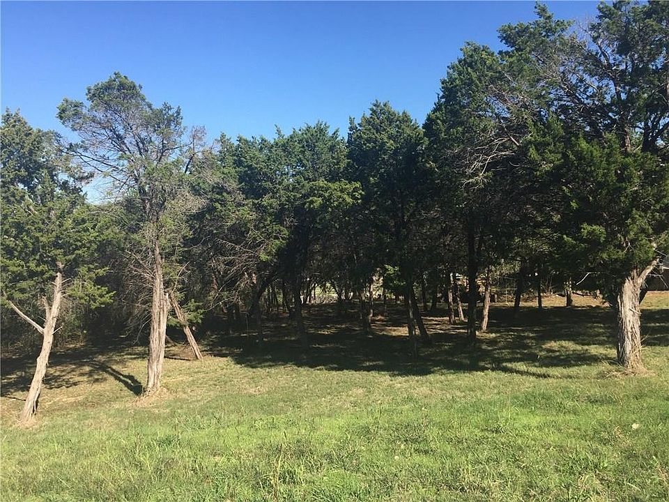 2nd image of 302 River Mountain Ct