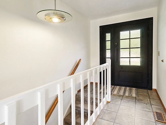 3rd image of 7622 S Cambria Cir