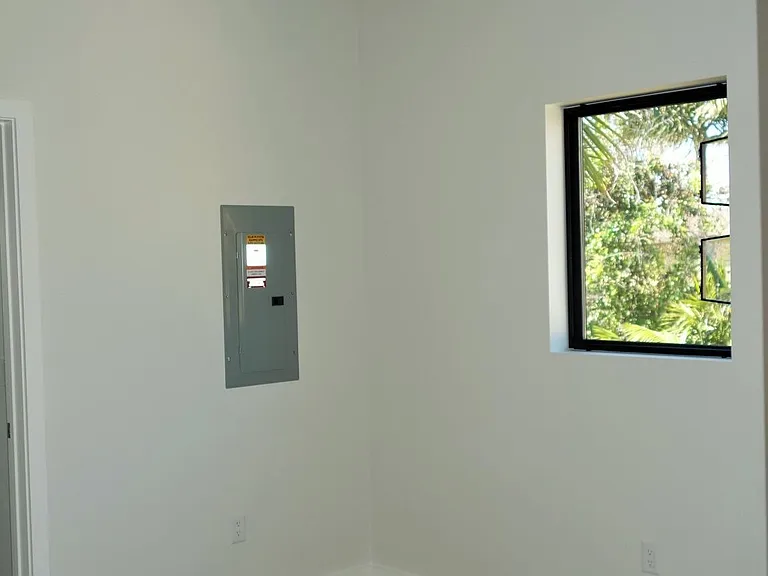 1667 Donax Ave — Photo 16