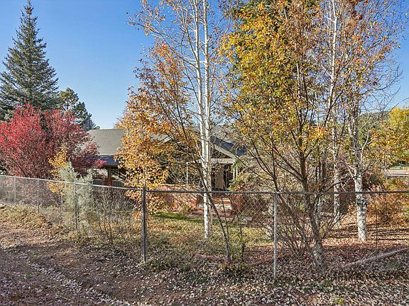 5th image of 8294 W Bonnie Brae Dr