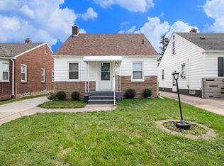 1477 Mill St, Lincoln Park, MI 48146