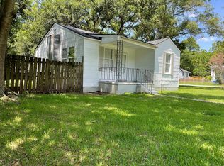 2747 Constitution Ave, North Charleston, SC 29405