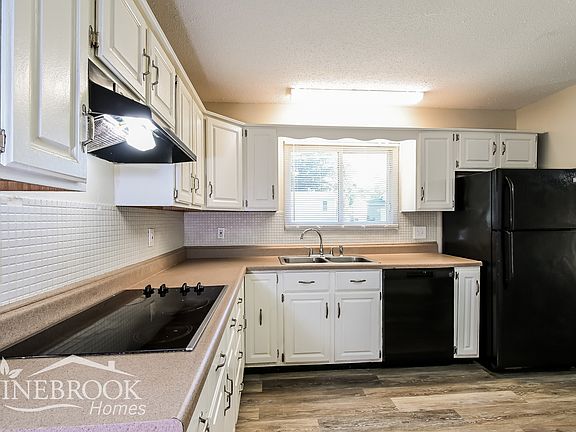 4th image of 799 Briarbrae Dr