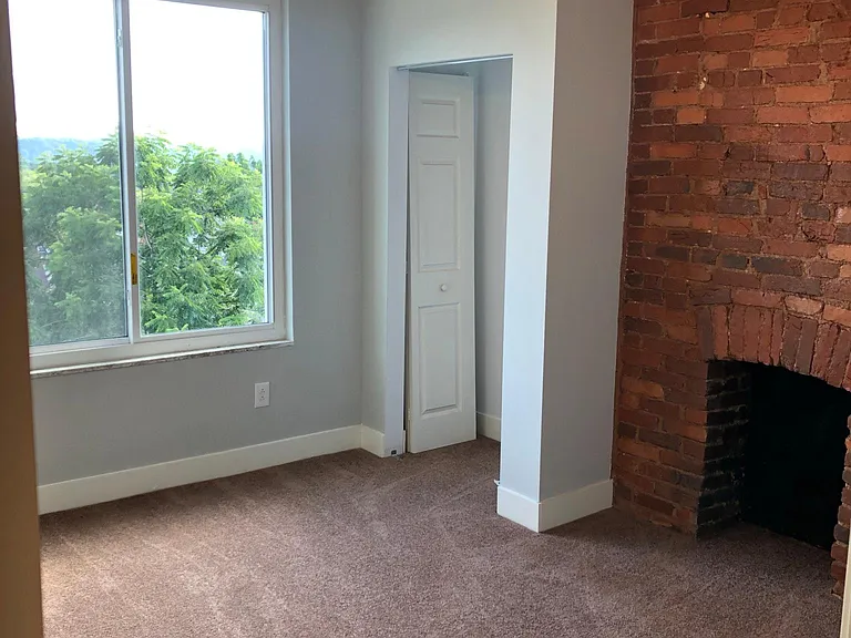 539 Forest Ave — Photo 10
