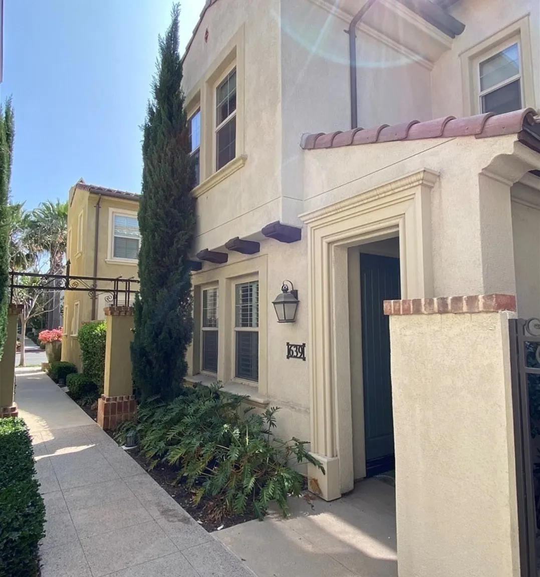 3 bed, 1450 sqft, $3,800 — Photo 1