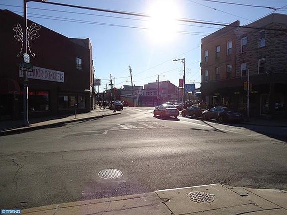 2nd image of 1704 E Passyunk Ave
