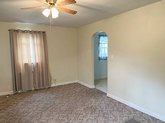 3rd image of 1102 Illinois Ave