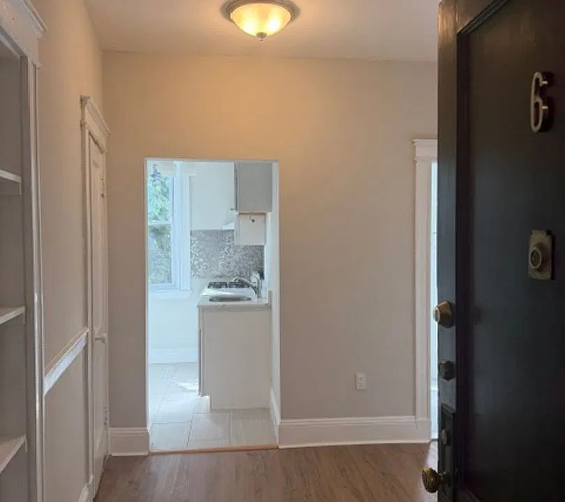 1185 Commonwealth Ave #6L