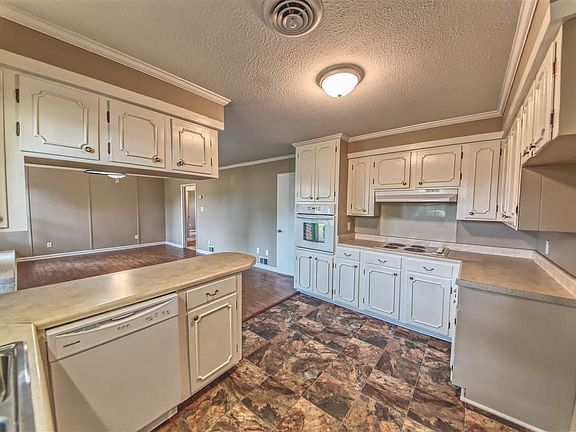 3rd image of 401 Dupree Ave