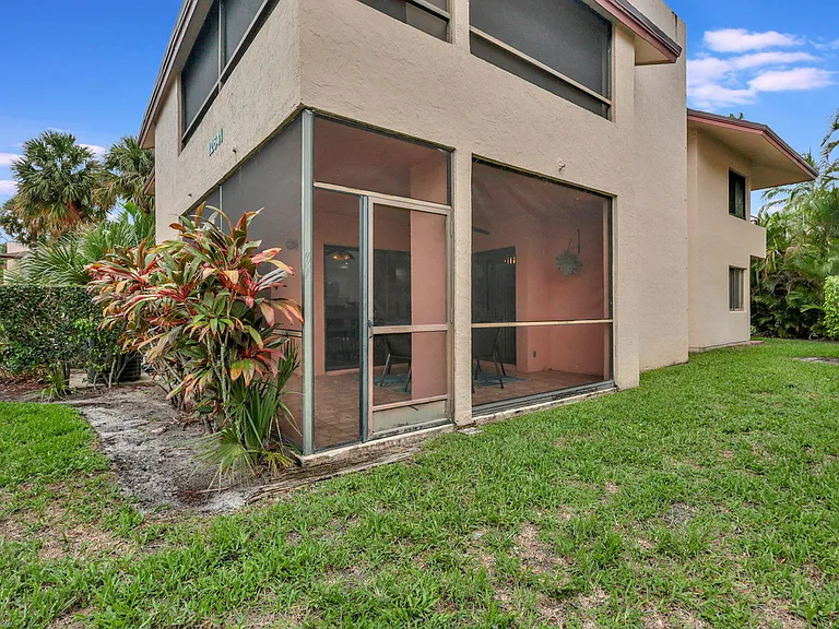 12641 Westhampton Cir #C311 — Photo 34