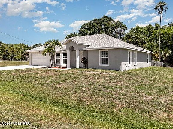 2nd image of 2595 3rd Ave NE