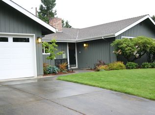 8960 SW Woodside Dr, Portland, OR 97225