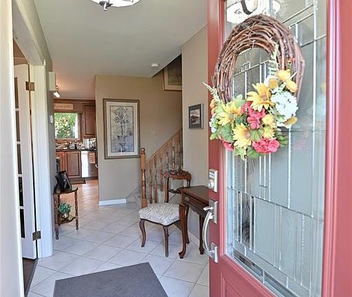 4th image of 59 Oak St