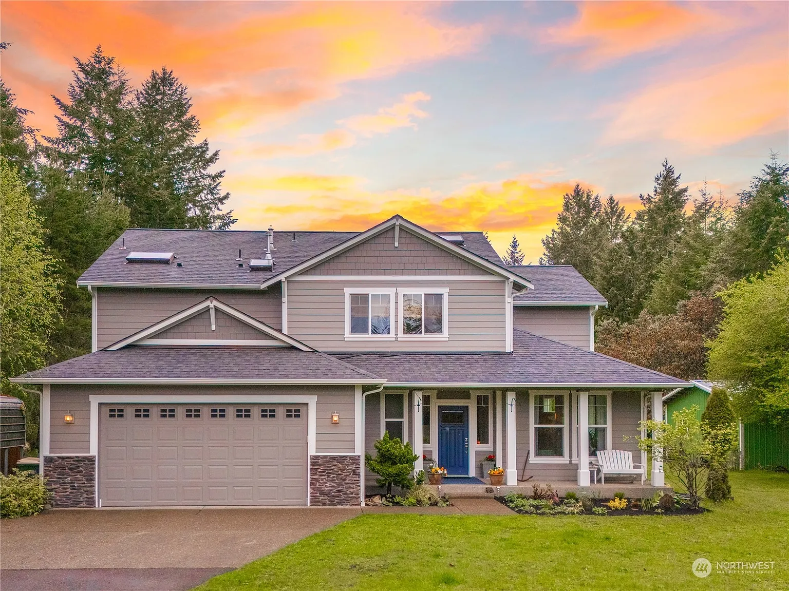 8225 Baird Road NE photo 1