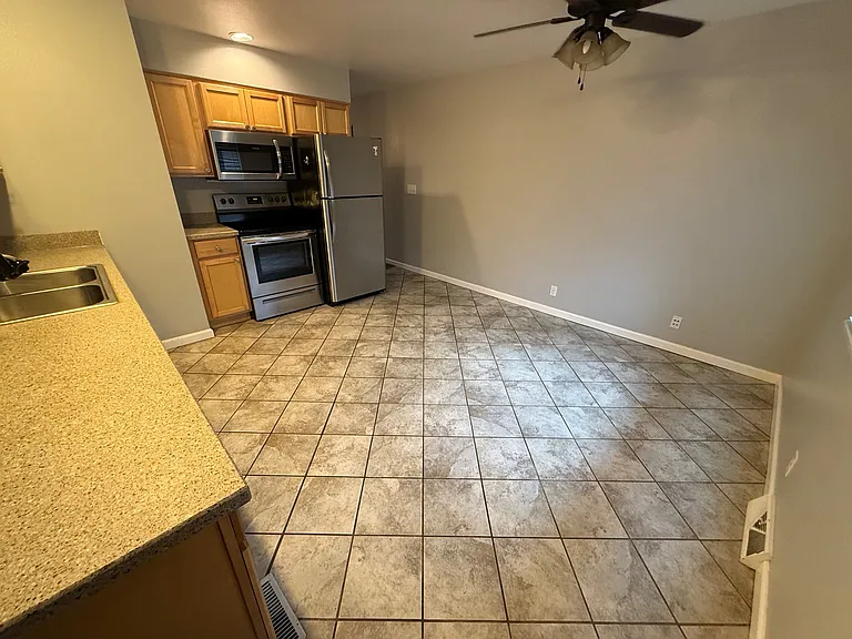 1517 Secrest Ct #1517 — Photo 2