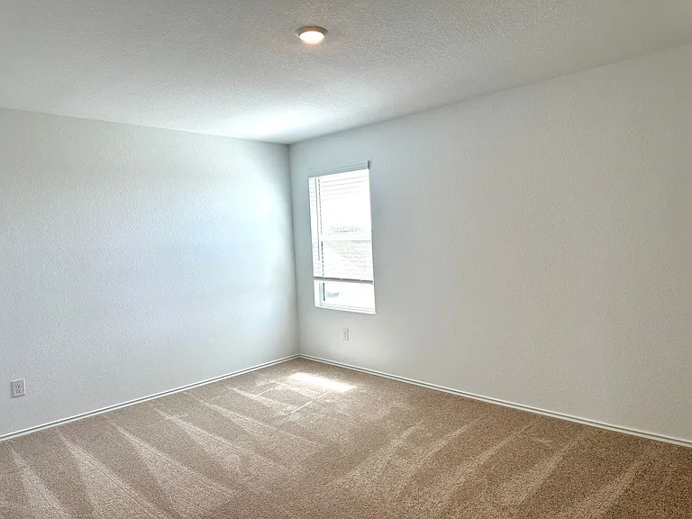876 Rancho Del Cielo Loop — Photo 20