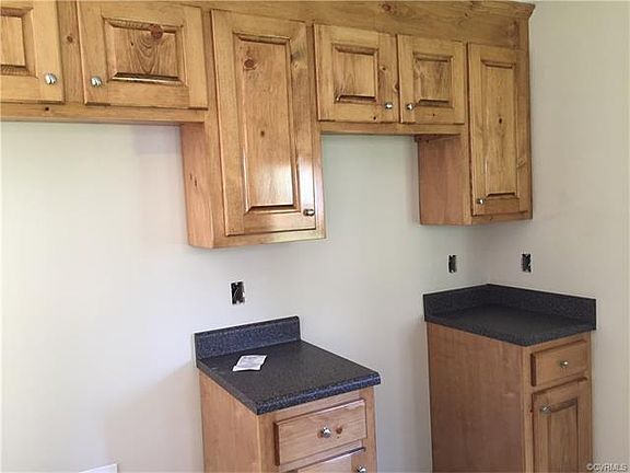 2nd image of 2 S Fern Ave