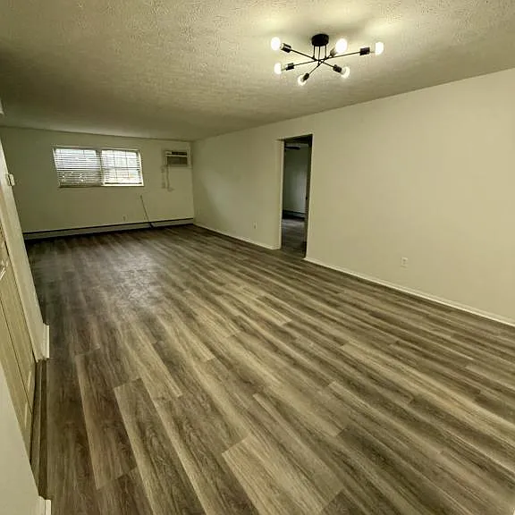 369 Shields Rd #1 — Photo 4