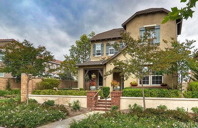 1st image of 32 Golf Dr