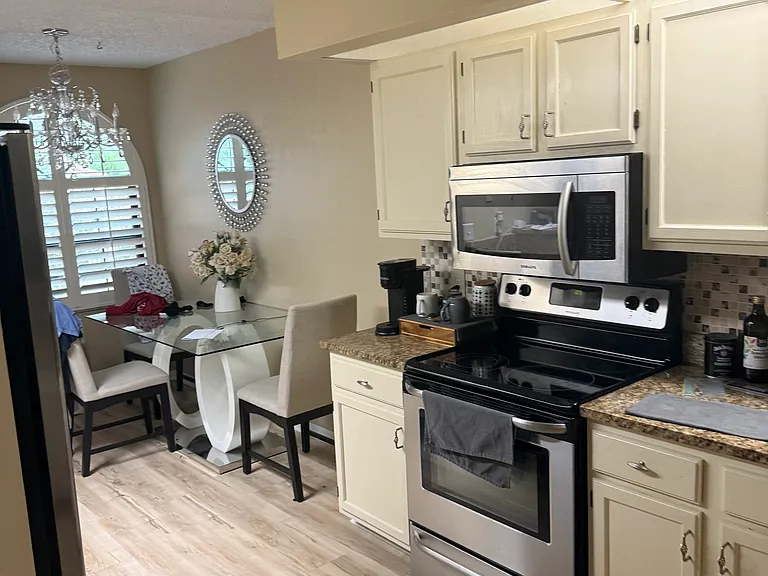 10494 Saint Tropez Pl — Photo 5