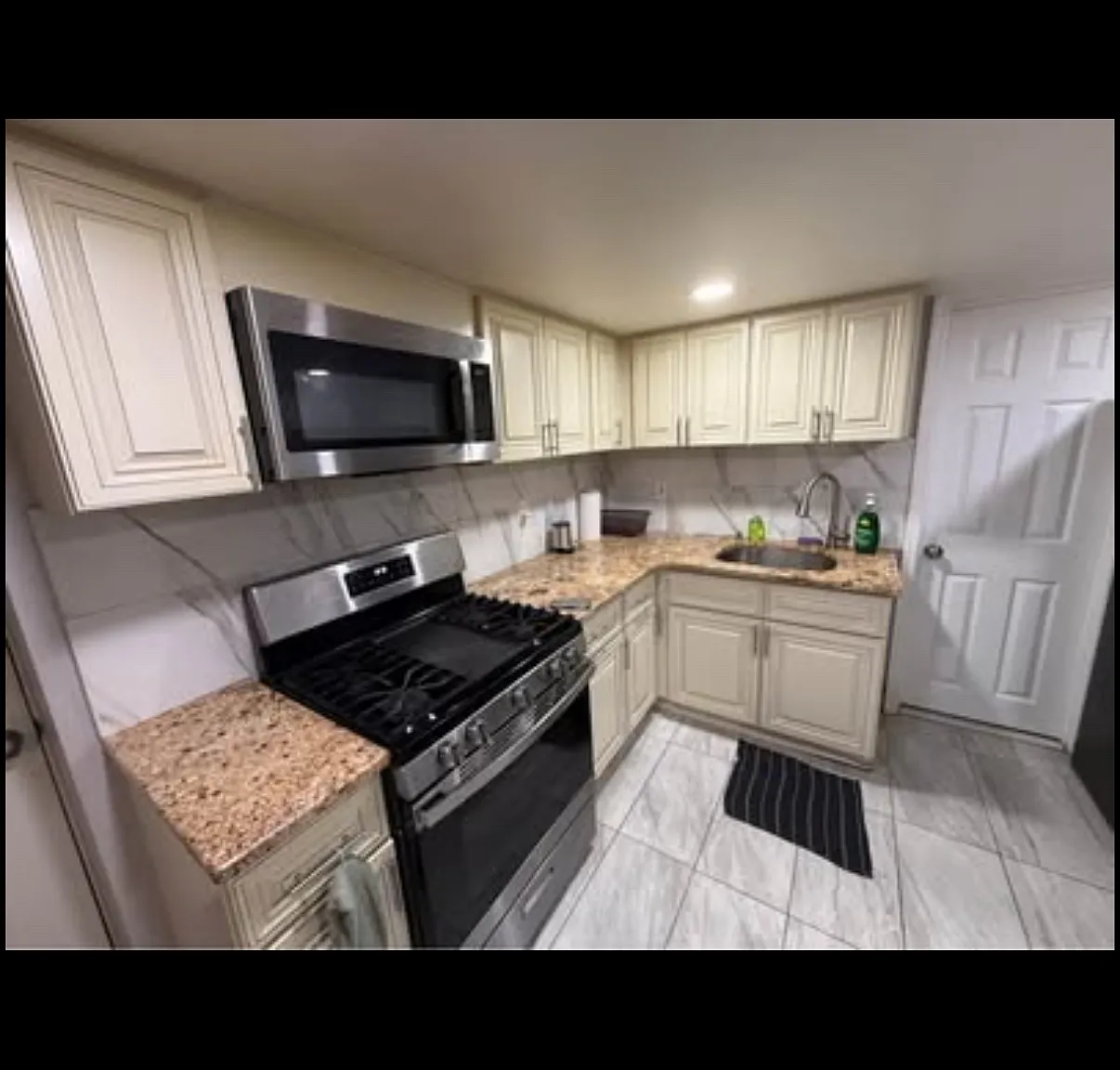 1 bed, 2400 sqft, $700 — Photo 4