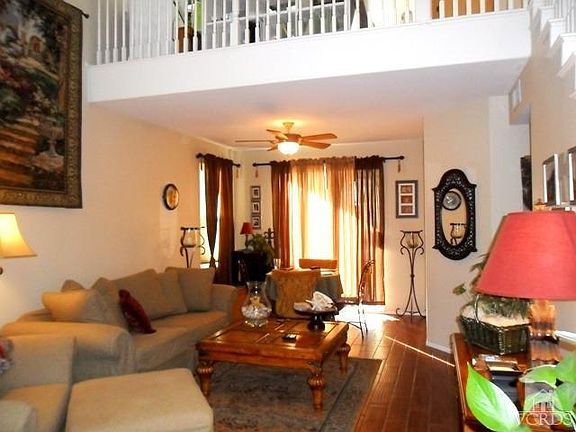 2nd image of 312 W Shoshone St